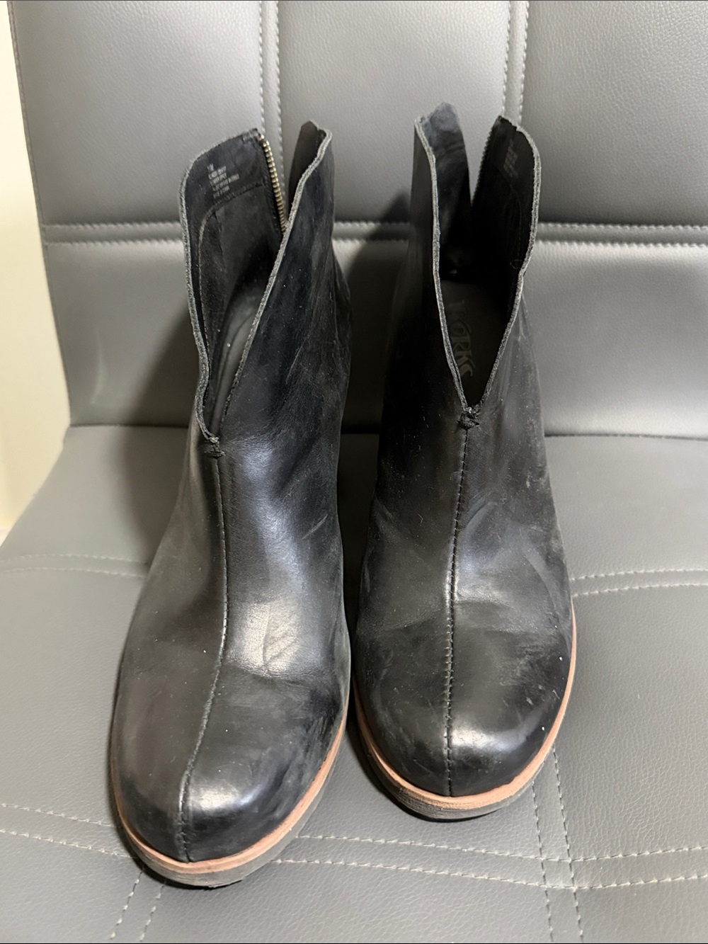 Korks Shamira black leather wedge ankle booties Size 11 Women’s